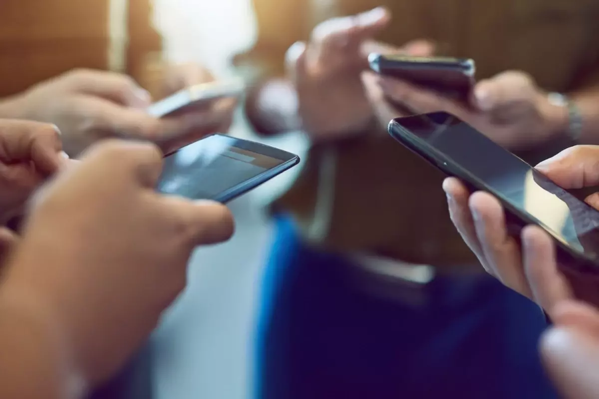 Bir döneme damga vuran telefon markası yeniden Türkiye'ye geliyor