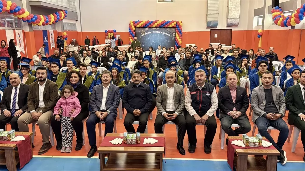 DENEYAP Atölyeleri 51 Öğrenciyi Mezun Etti