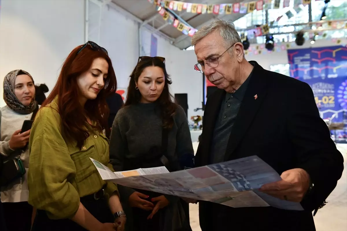 AOÇ'deki Tarihi Hangarlar Sanat Merkezi Oluyor