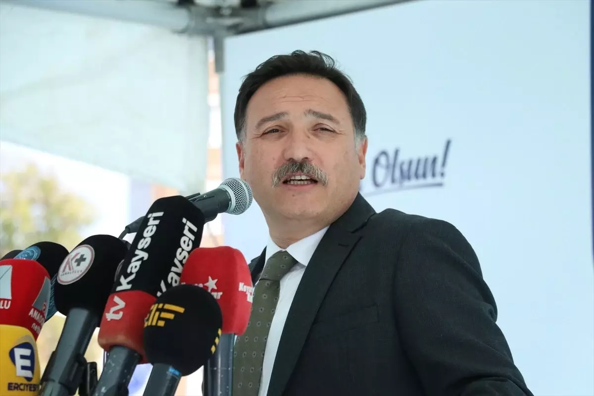 Kayseri'de Yeni Okulun Temeli Atıldı