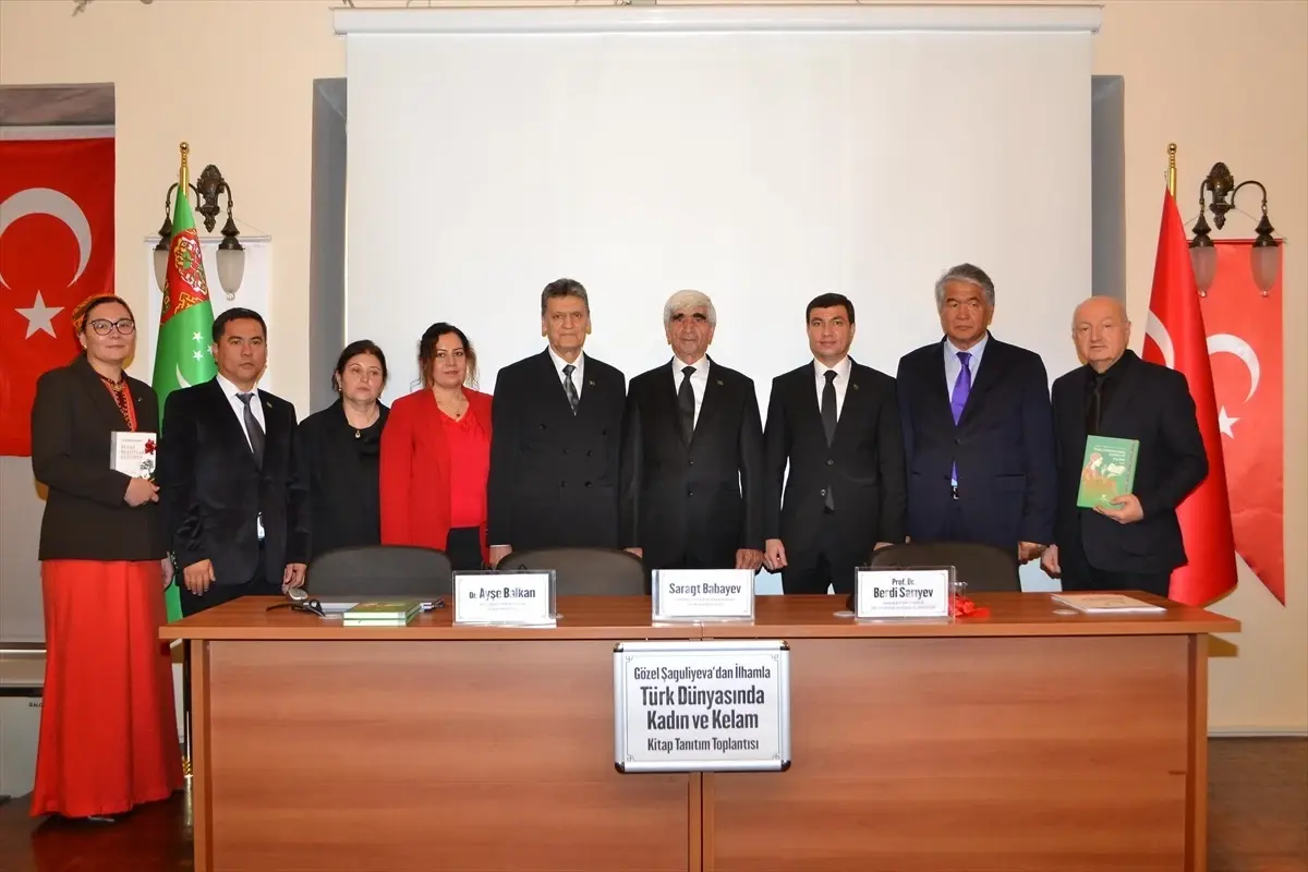 Gozel Shagulyeva'nın Yeni Şiir Kitabı