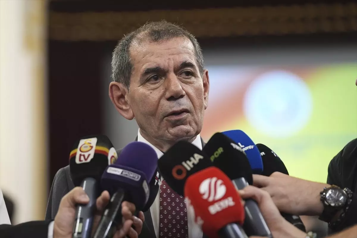 Dursun Özbek'e Frankofon Ödülü