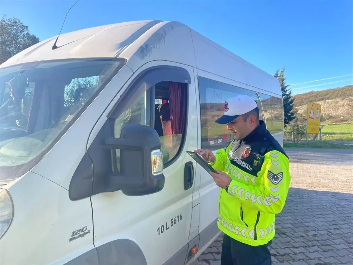 Balıkesir'de Okul Servisleri Denetlendi