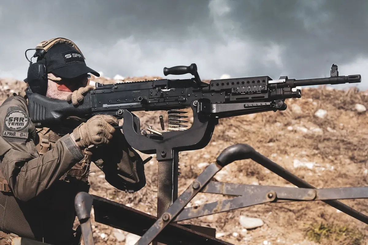 SARSILMAZ, D&S 2025'te 'Bir ordu için yeter' sözünü global arenaya taşıyor