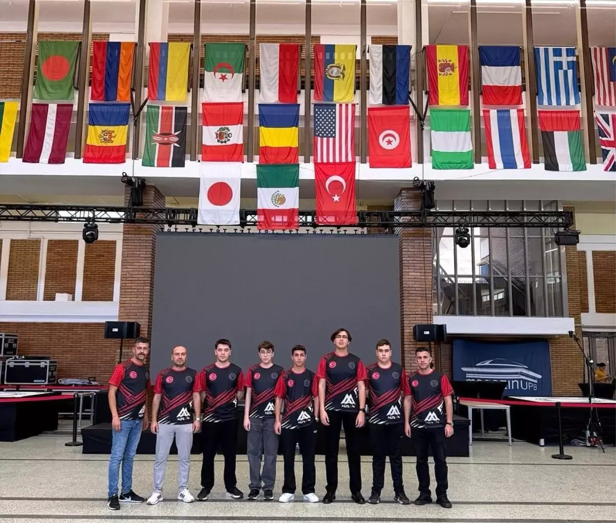 Bilecik Öğrencileri ROBOCHALLENGE-25'te Başarı Elde Etti