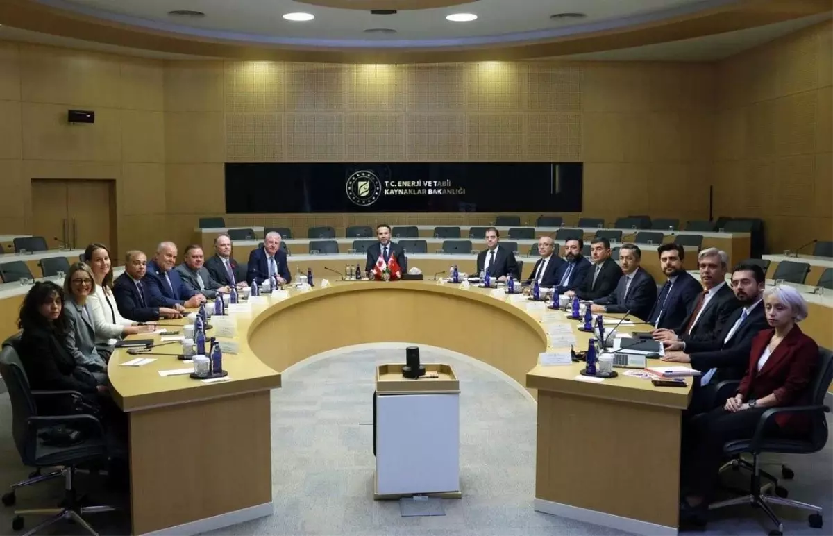 Bakan Bayraktar: Nükleer Santraller İçin Görüşmeler Sürüyor