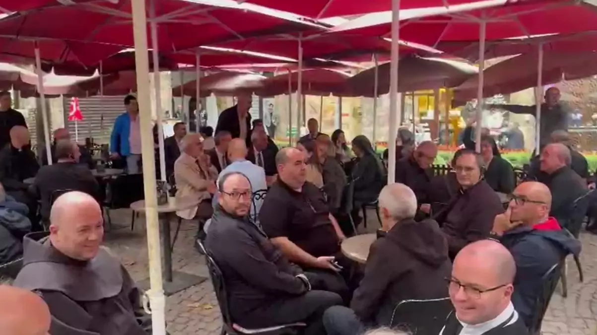 Papa Heyeti İznik'te Türk Kahvesi İçti