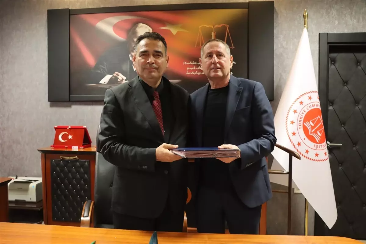 Kırklareli'nde Adliye Lojmanları Protokolü İmzalandı